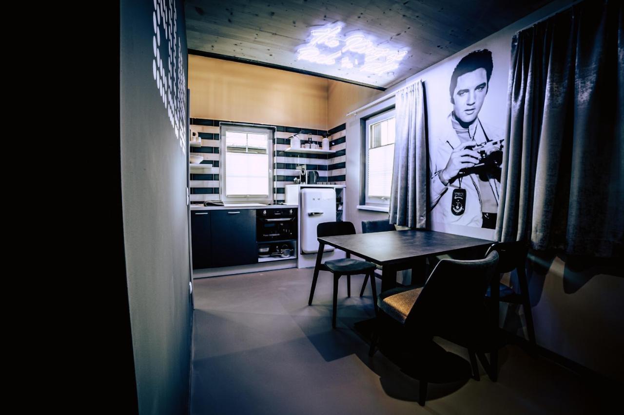 Boutique Apartments Old School Зёлль Экстерьер фото
